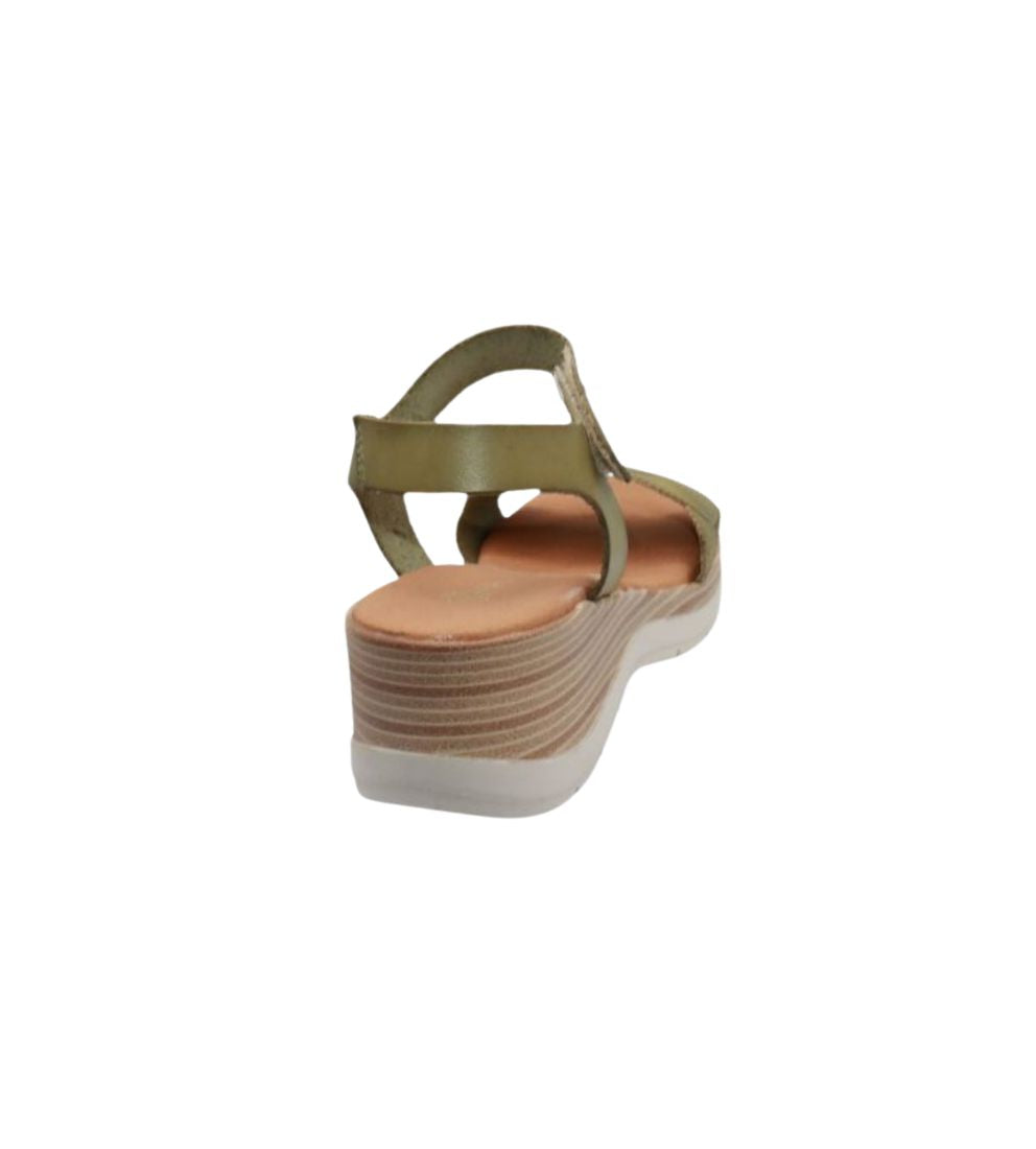 #color_KHAKI