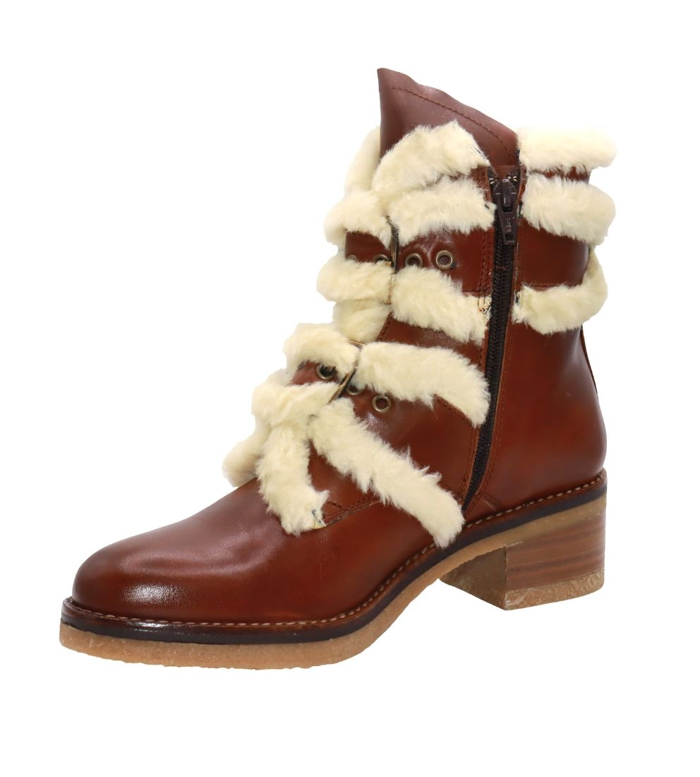 #color_Tan Combo with fur