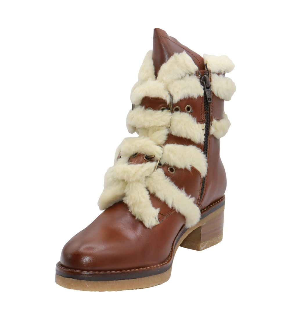 #color_Tan Combo with fur