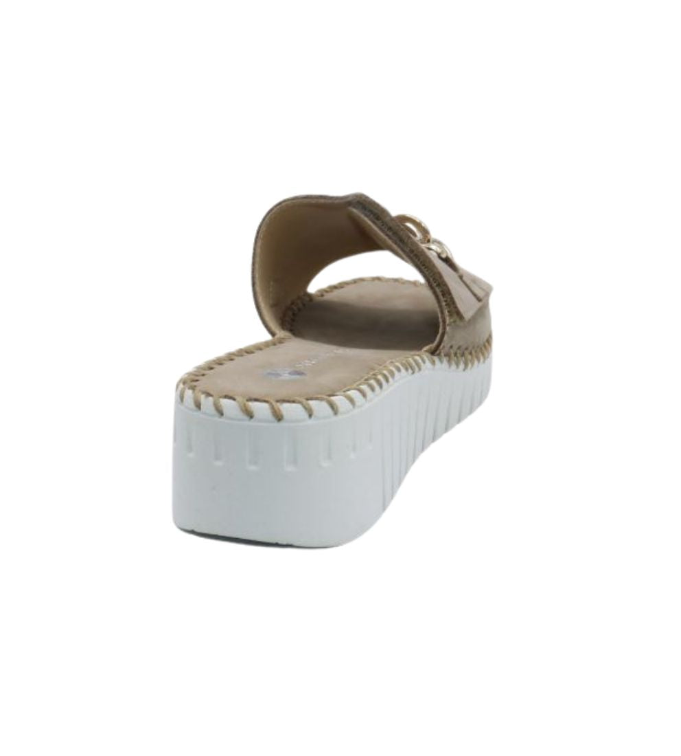 #color_Beige Nubuck