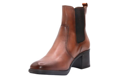 #color_Tan Leather