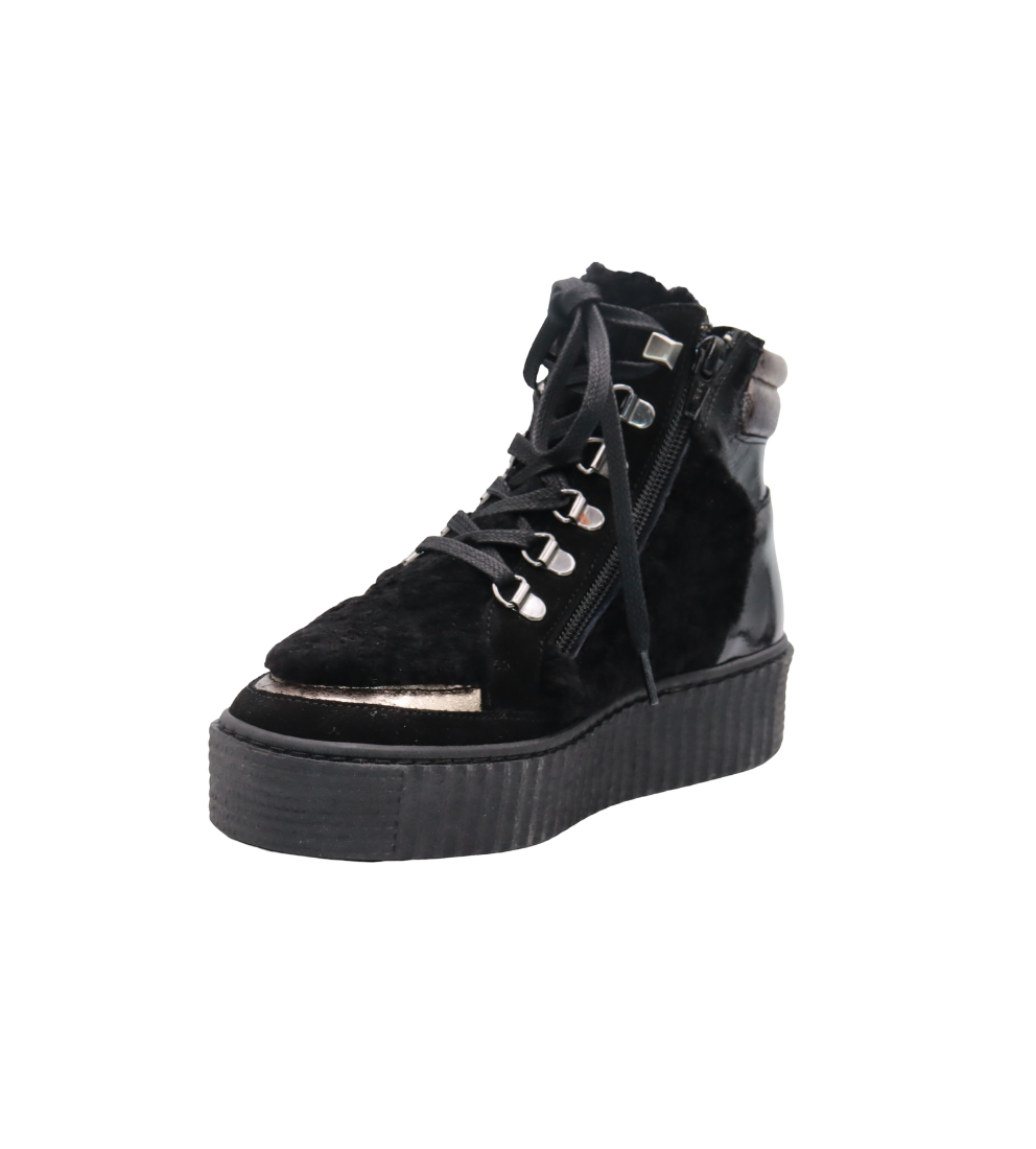 #color_Black combo