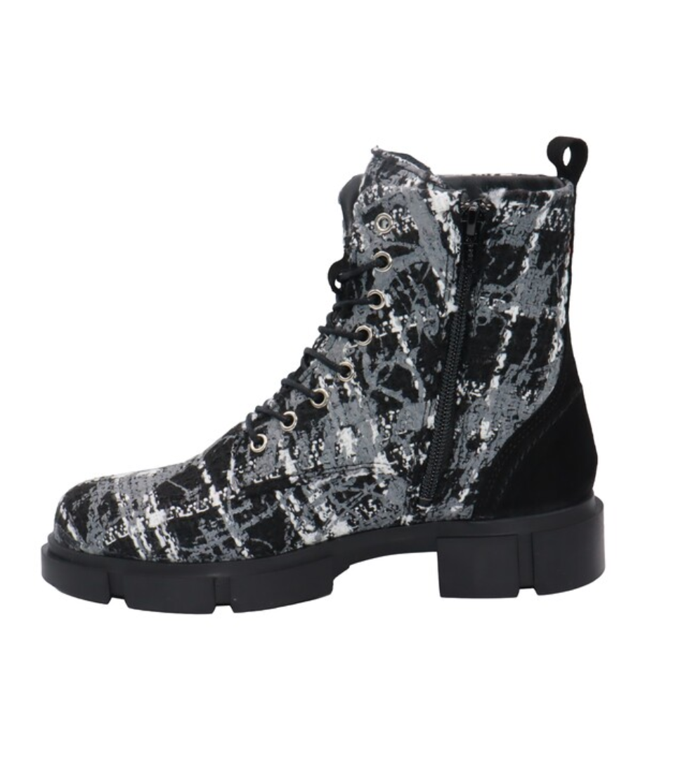 #color_Black Multi