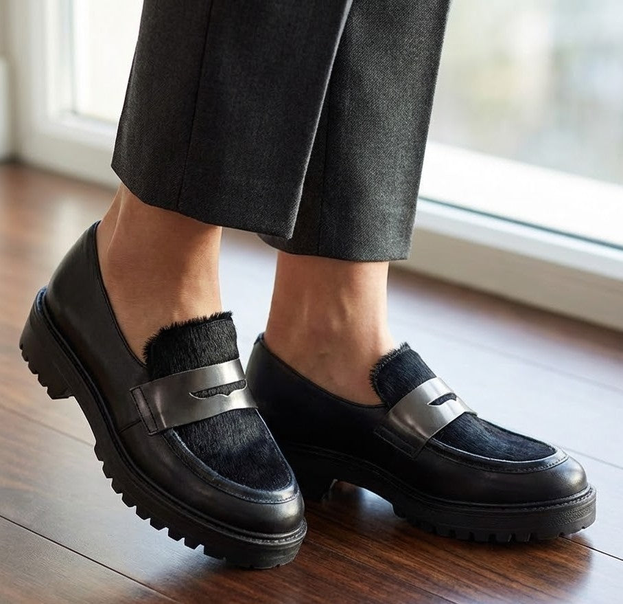 #color_Black Leather Pony