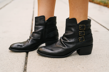 #color_Black Leather