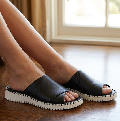 #color_Black Leather