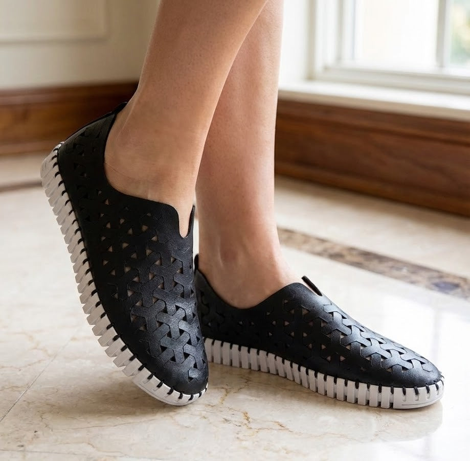 シューズ Erick Eric Michael Inez | Women's Laser-Cut Slip-On Sneaker – Eric