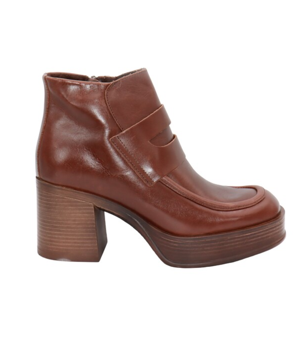 #color_BROWN