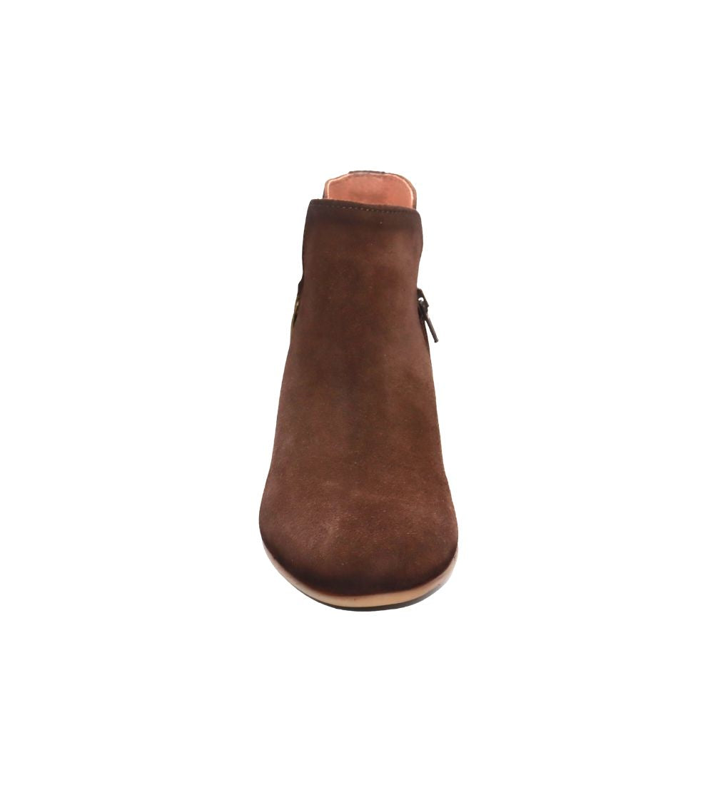#color_BROWN
