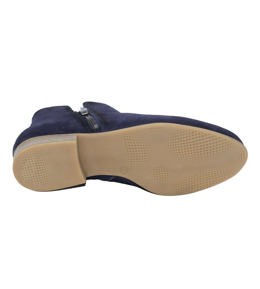 #color_NAVY