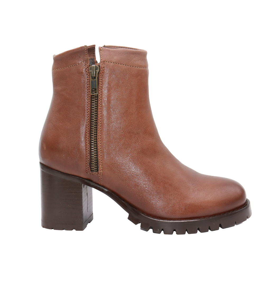 #color_BROWN