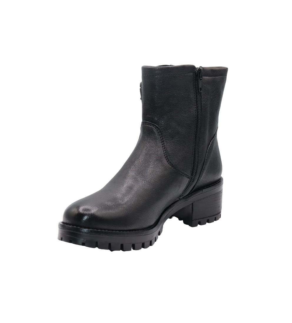 #color_BLACK LEATHER