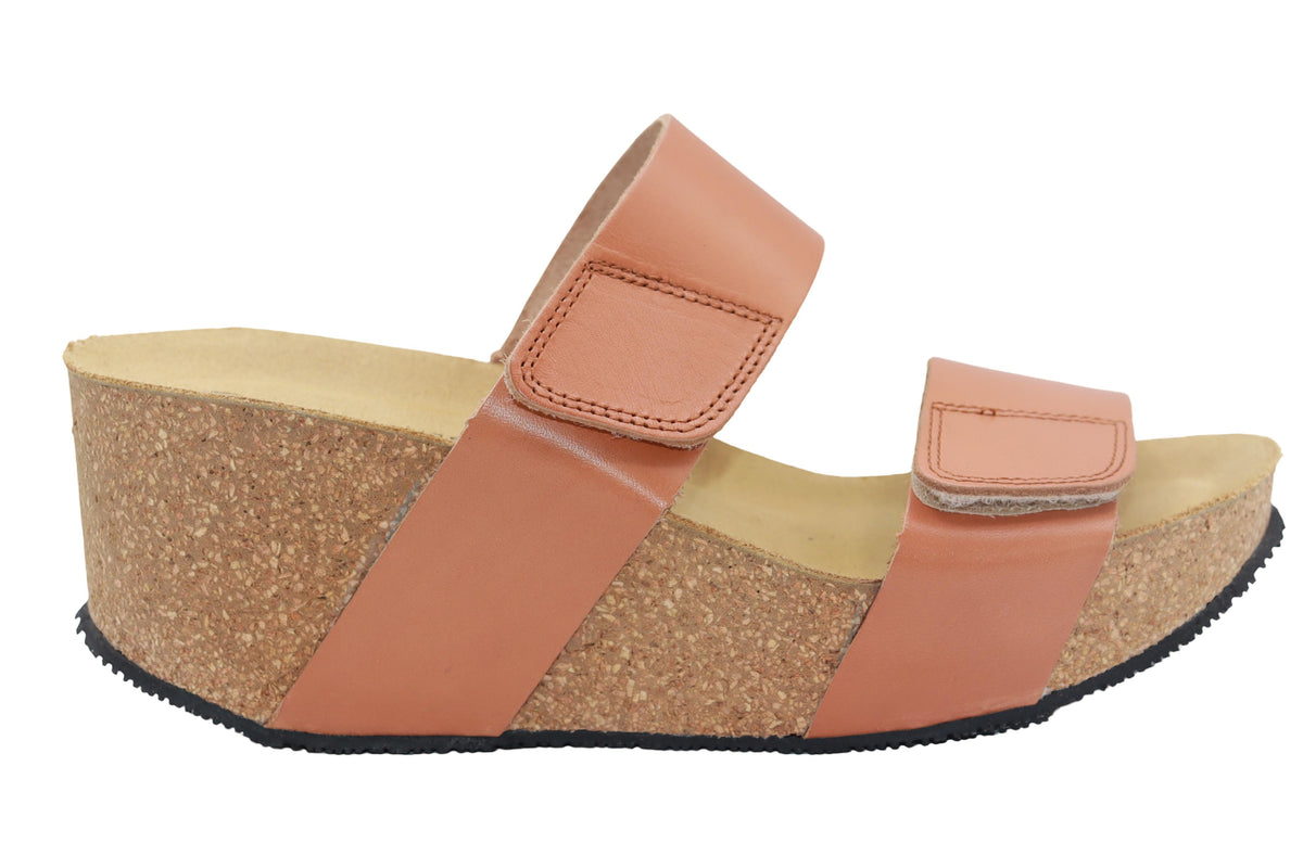 #Color_tan#Outsole_Black