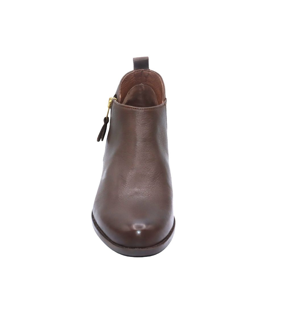 #color_BROWN