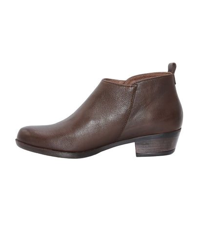 #color_BROWN