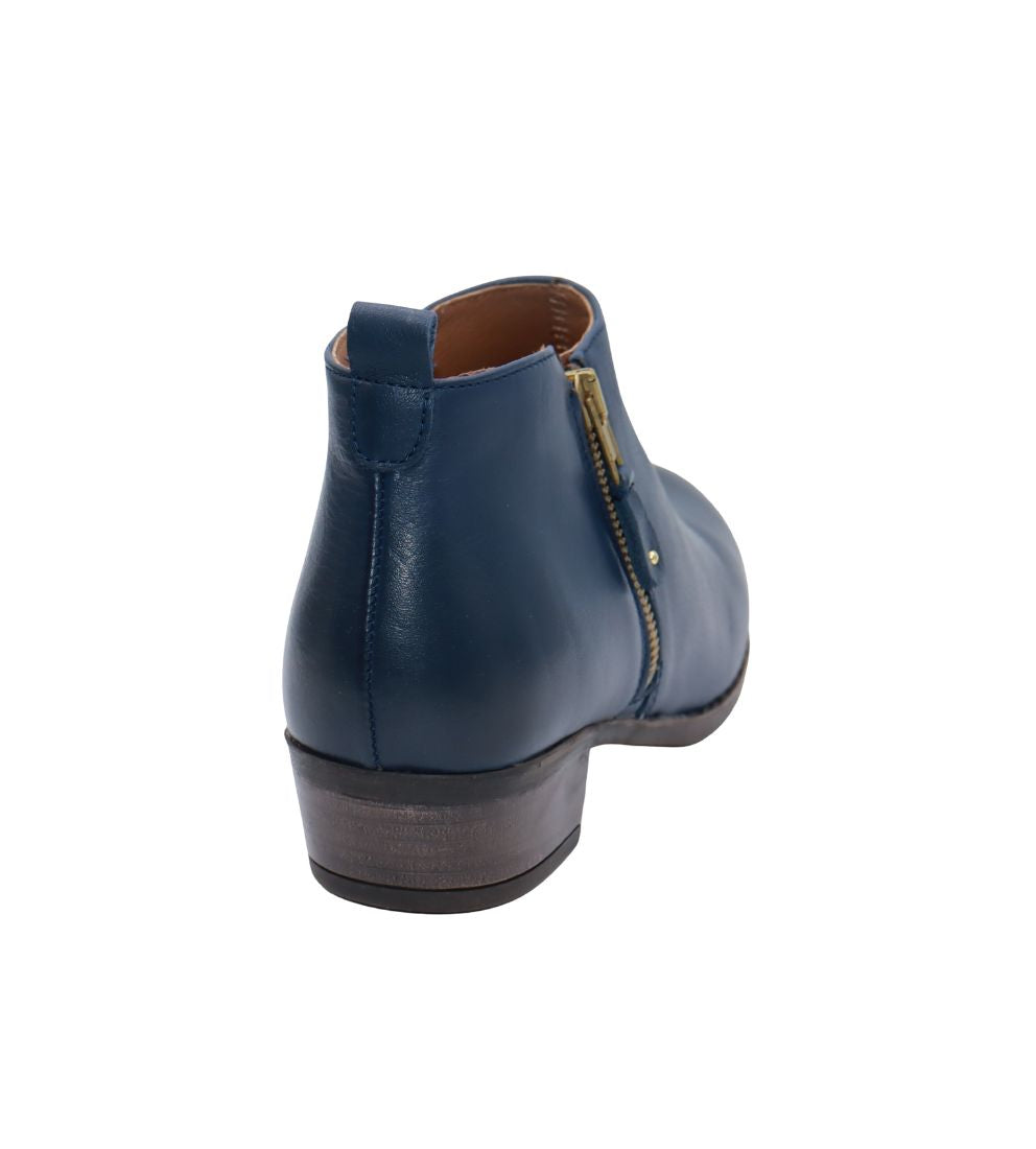#color_NAVY