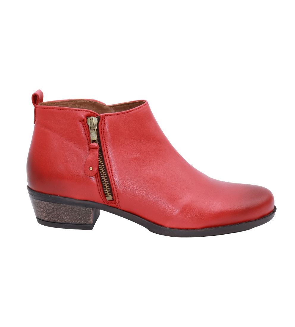 #color_Red Leather