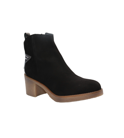#color_Black Nubuck