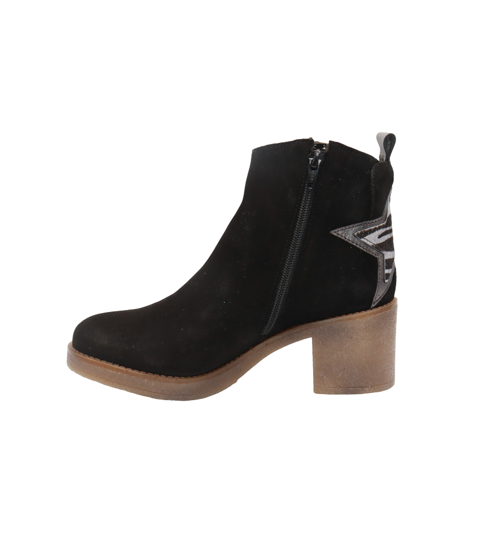 #color_Black Nubuck