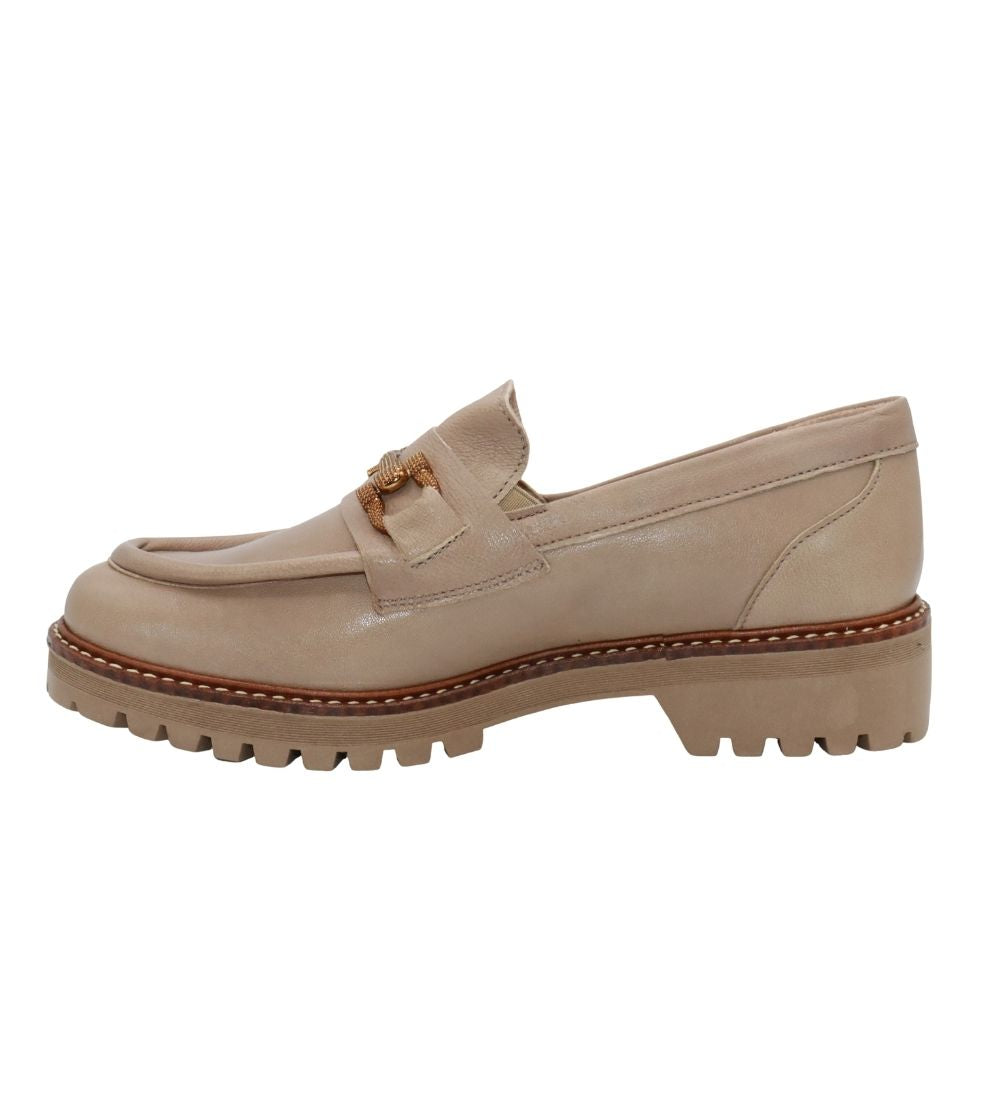 #color_Taupe Leather